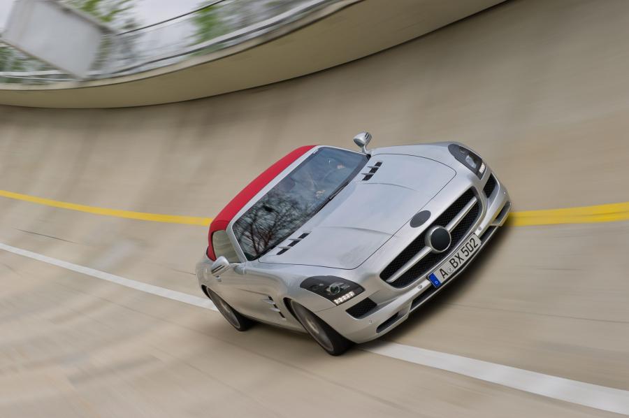  Mercedes-Benz SLS AMG Roadster 2012 года  (фото 130 из 198)